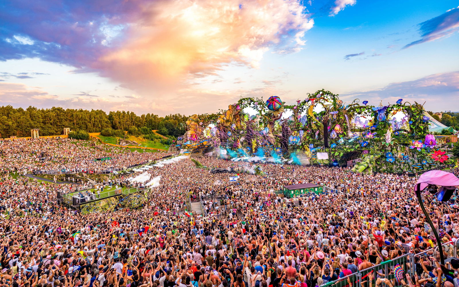 Tomorrowland-Returns-to-Brazil