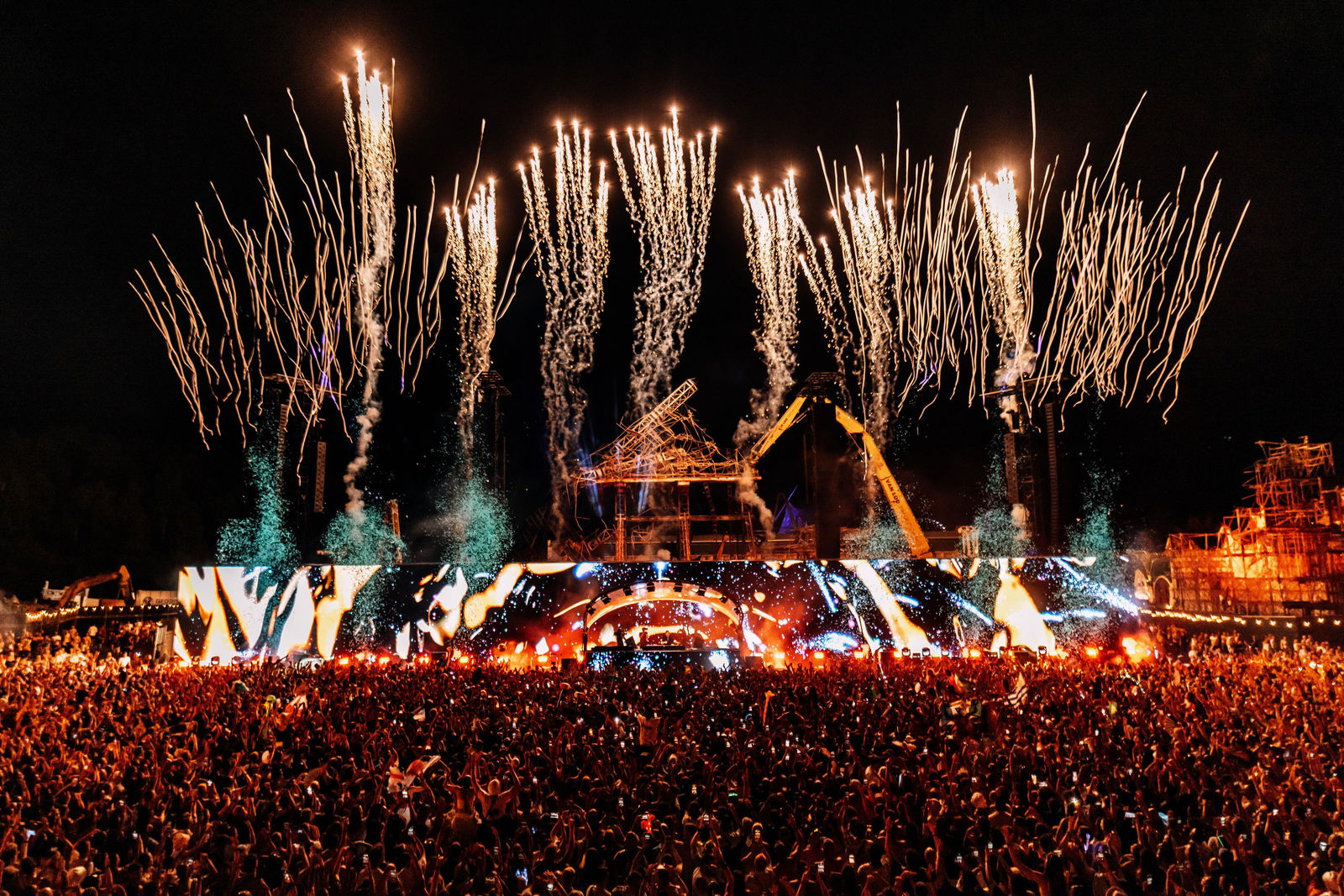 ピオ　tommorowland.bacca Discover all of Tomorrowland Belgium's 2025 stages